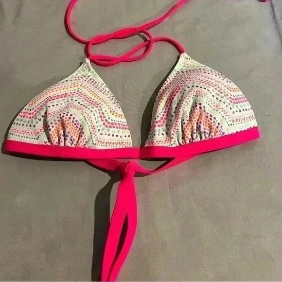 PINK Victoria’s Secret bikini top‎ size small - Picture 1 of 4
